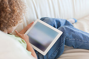 Child on ipad